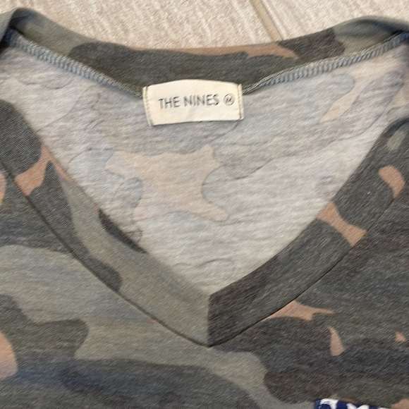 Camo/American flag tee shirt - Picture 3 of 3